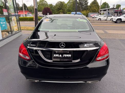 Used 2017 Mercedes-Benz C 300 Sedan image 8