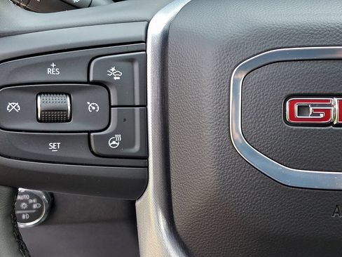 Used 2026 GMC Sierra 1500 SLT AWD/4WD image 20