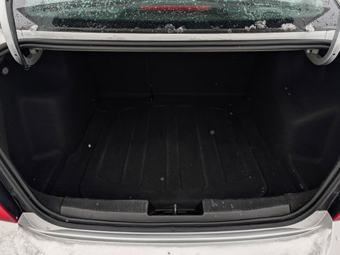 Used 2016 Chevrolet Sonic LT image 18