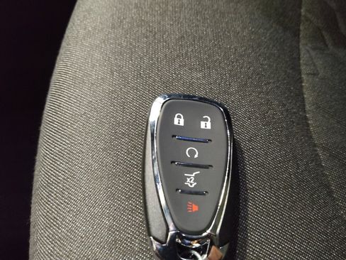 Used 2020 Chevrolet Equinox LT w/ Driver Convenience Package FWD image 32