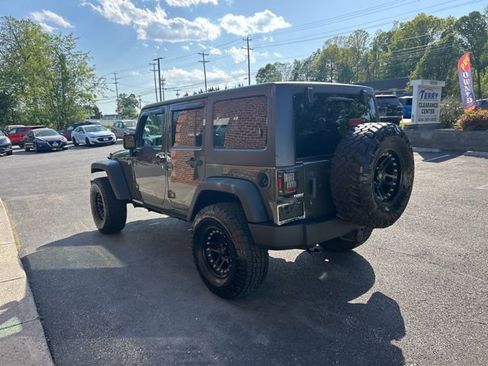 Used 2015 Jeep Wrangler Unlimited Rubicon w/ Dual Top Group image 3