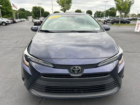 Used 2024 Toyota Corolla LE FWD image 2