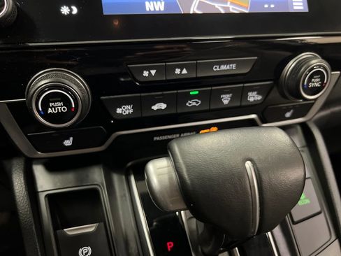 Used 2017 Honda CR-V Touring image 21