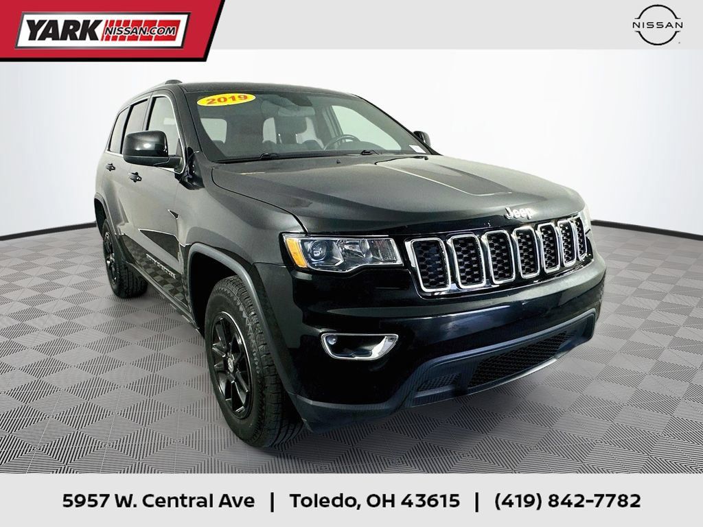 Used 2019 Jeep Grand Cherokee Laredo w/ Security & Convenience Group AWD/4WD 360° Tour