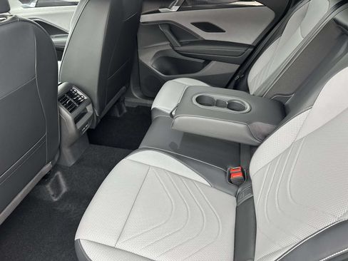 New 2026 Volkswagen Tiguan SE R-Line AWD/4WD image 12