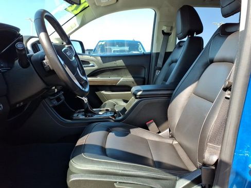 Used 2022 GMC Canyon Elevation w/ Elevation Premium Package AWD/4WD image 12