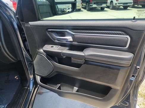 Used 2025 RAM 1500 Big Horn AWD/4WD image 13