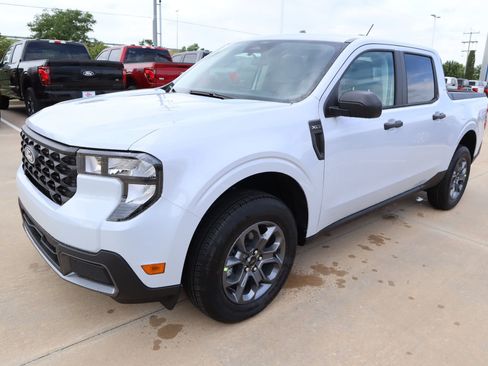 New 2026 Ford Maverick XLT FWD image 11