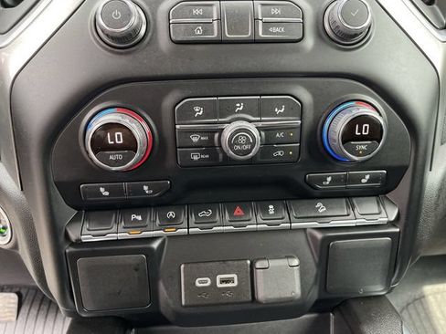 Used 2022 Chevrolet Silverado 1500 RST AWD/4WD image 18