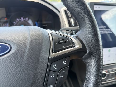Used 2024 Ford Edge SEL AWD/4WD image 19