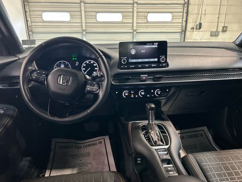 Used 2024 Honda HR-V Sport image 4