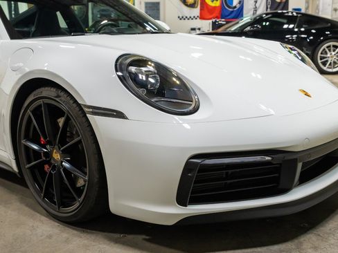 Used 2020 Porsche 911 Carrera 4S AWD/4WD image 16