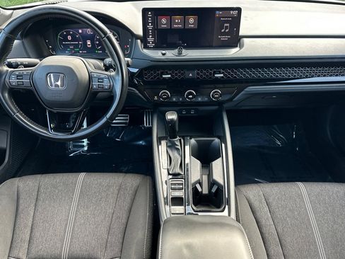 Used 2023 Honda Accord Sport image 15