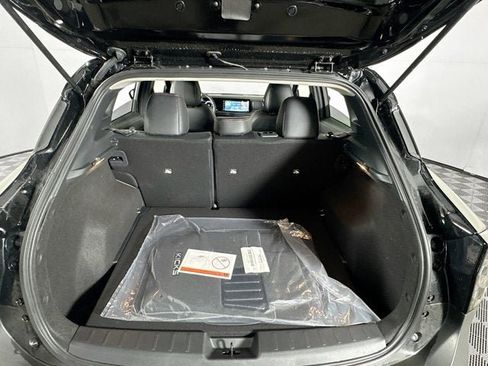 New 2025 Nissan Kicks SR w/ SR Premium Package image 22