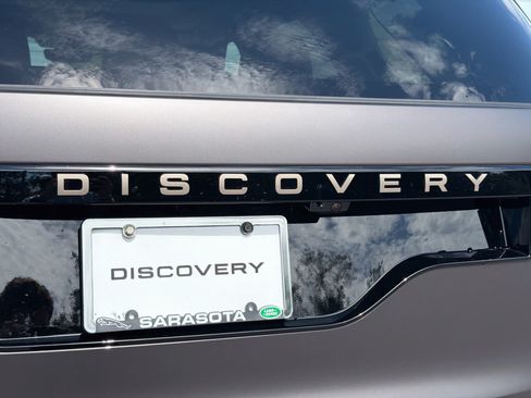 New 2026 Land Rover Discovery Limited Edition AWD/4WD image 11