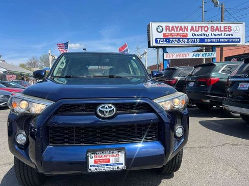 Used 2016 Toyota 4Runner SR5 Premium image 3
