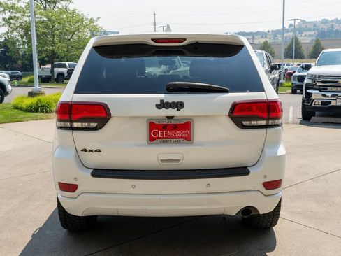 Used 2019 Jeep Grand Cherokee Altitude AWD/4WD image 6
