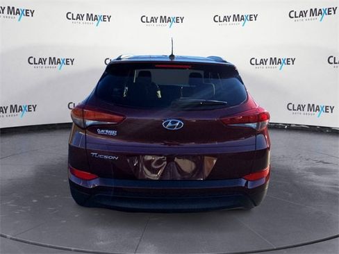 Used 2017 Hyundai Tucson SE image 4