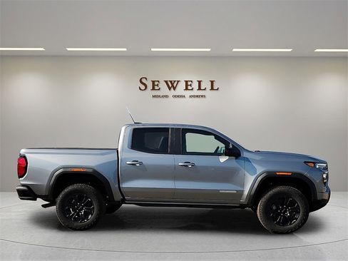 New 2025 GMC Canyon Elevation w/ Convenience Package image 5