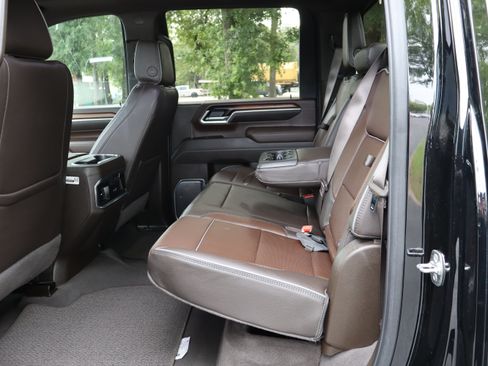 Used 2025 GMC Sierra 2500 Denali w/ Denali Reserve Package AWD/4WD image 45
