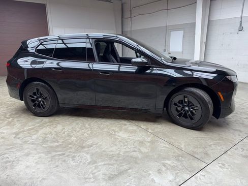 Used 2026 BMW iX xDrive60 image 6