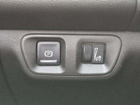 Used 2017 GMC Acadia SLT image 11