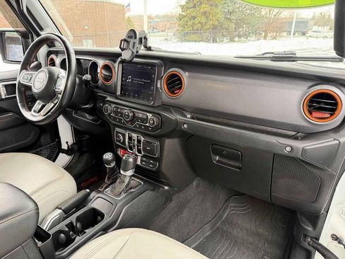 Used 2021 Jeep Gladiator Mojave image 32