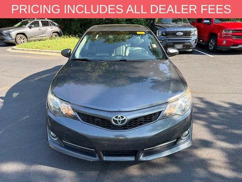 Used 2012 Toyota Camry SE FWD image 2