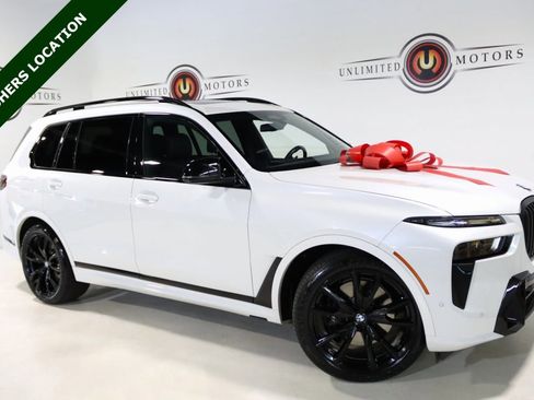 Used 2024 BMW X7 M60i image 1