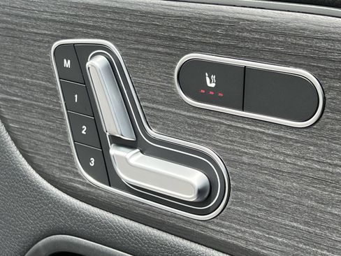 Certified 2026 Mercedes-Benz GLA 250 4MATIC image 33