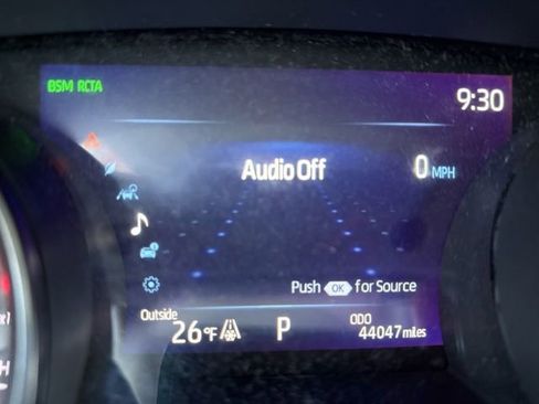 Used 2023 Toyota Camry XSE image 12