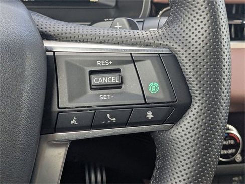 Used 2025 Mitsubishi Outlander SEL image 30