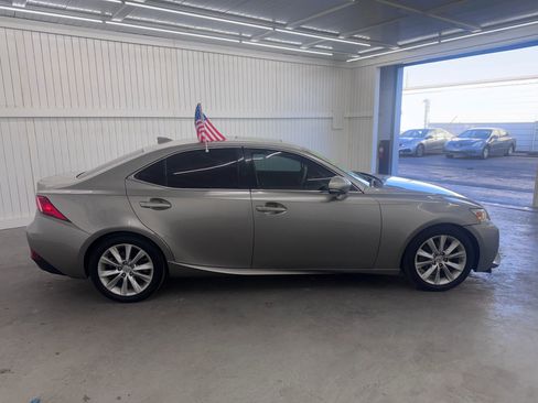 Used 2014 Lexus IS 250 image 4