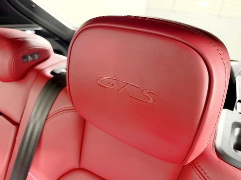 Used 2017 Porsche Macan GTS image 40