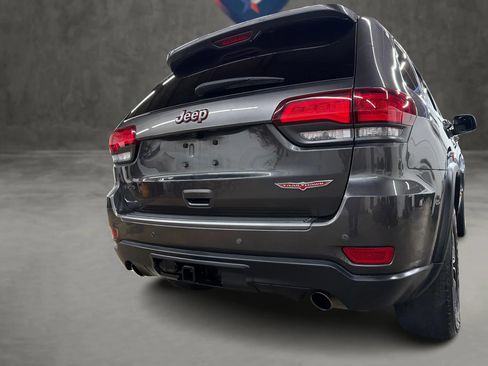 Used 2020 Jeep Grand Cherokee Trailhawk w/ Premium Lighting Group AWD/4WD image 44