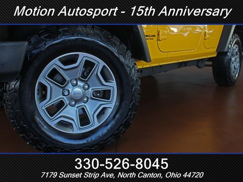 Used 2015 Jeep Wrangler Unlimited Rubicon w/ Dual Top Group image 41