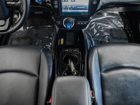 Used 2022 Toyota Prius Prime XLE FWD image 26
