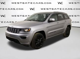 Used 2020 Jeep Grand Cherokee Altitude video 1