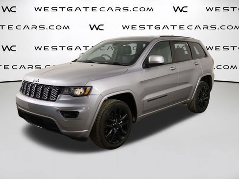 Used 2020 Jeep Grand Cherokee Altitude image 1