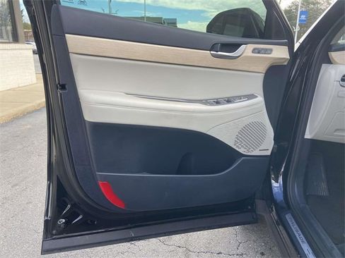 Used 2024 Hyundai Palisade Limited image 16