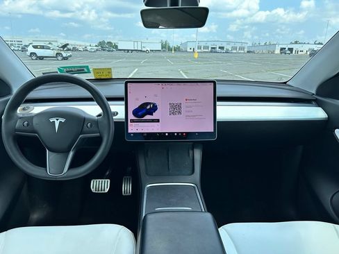 Used 2021 Tesla Model Y Performance AWD/4WD image 19