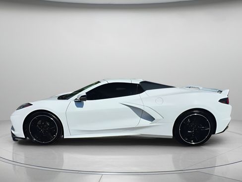 Used 2022 Chevrolet Corvette Stingray Premium Conv w/ Z51 Performance Package image 16
