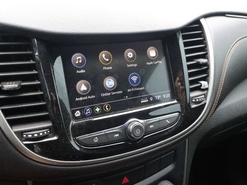 Used 2019 Chevrolet Trax LS AWD/4WD image 19