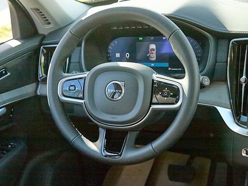 New 2026 Volvo XC90 B5 Ultra w/ Protection Package image 29