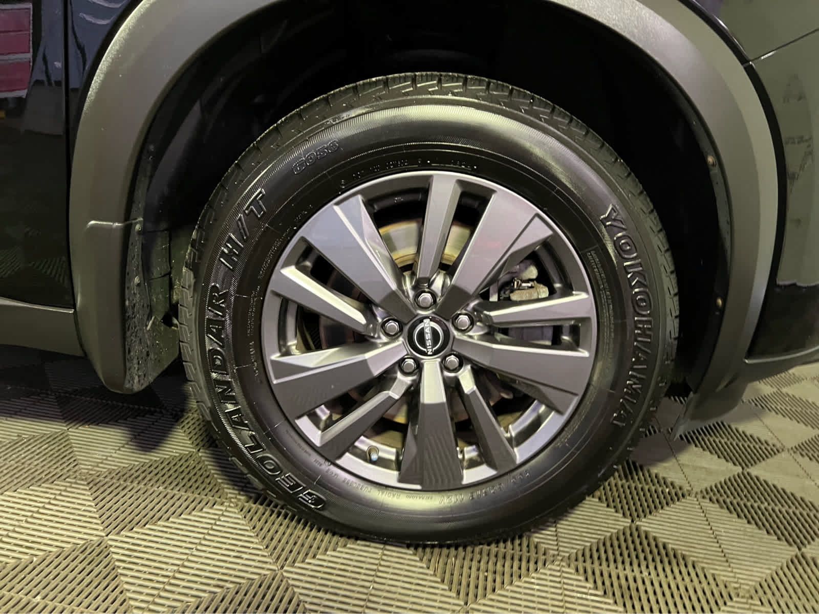 Certified 2023 Nissan Pathfinder SV w/ SV Premium Package AWD/4WD image 9