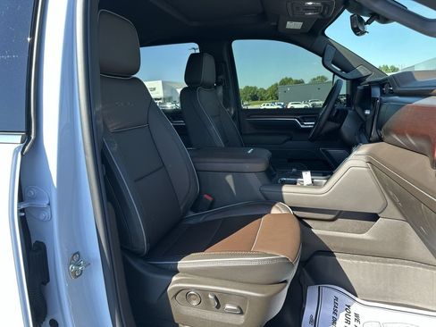 Used 2026 GMC Sierra 2500 Denali w/ Denali Reserve Package AWD/4WD image 30