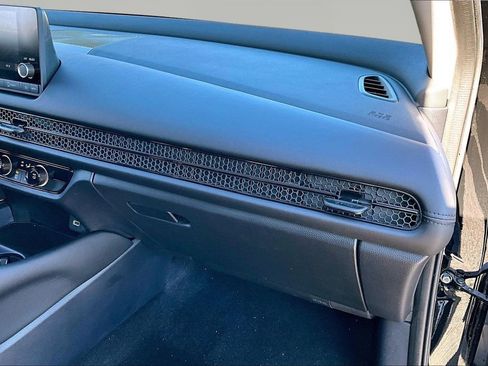 Certified 2024 Honda HR-V LX image 18