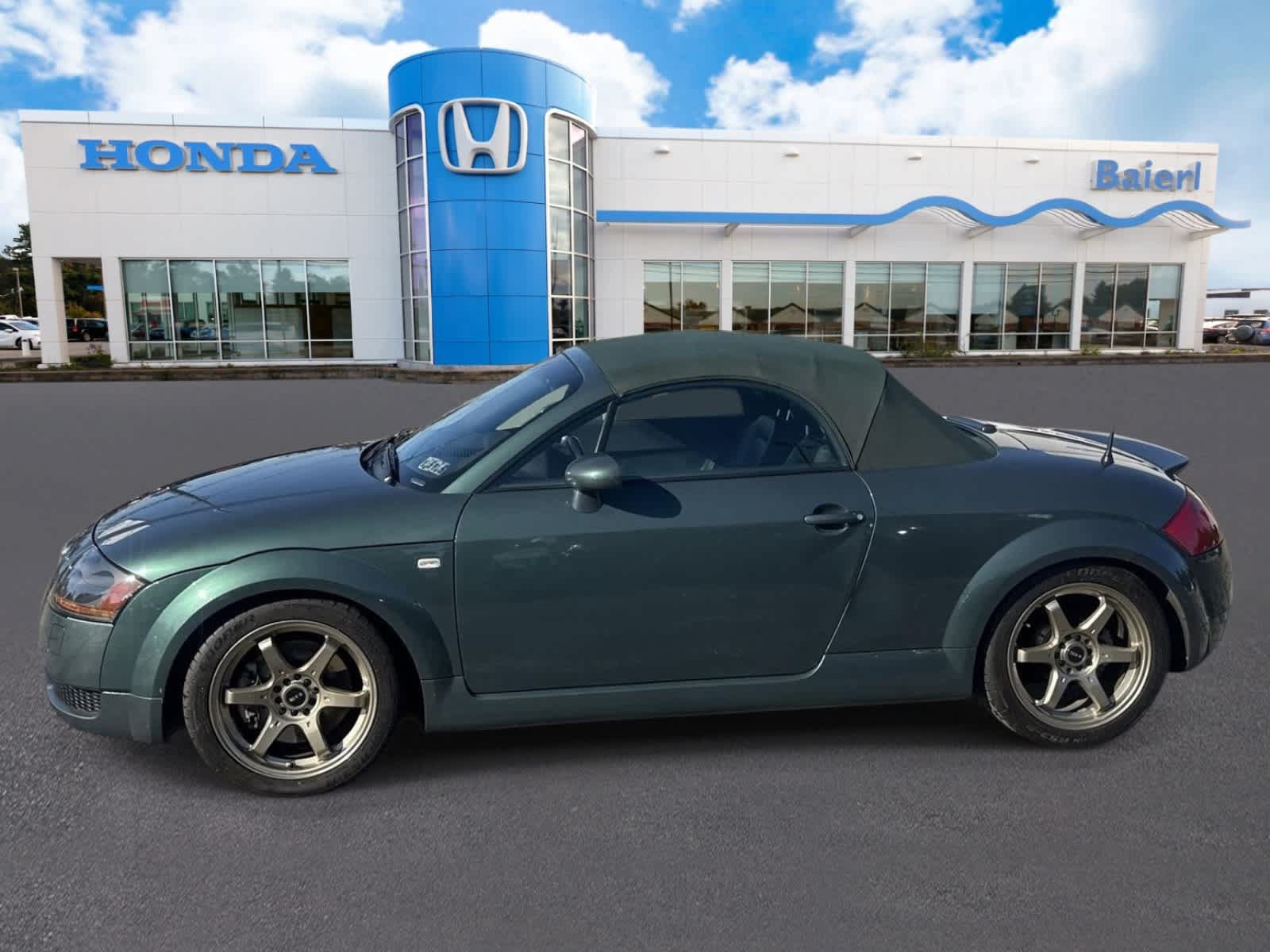 Used 2001 Audi TT 1.8T FWD image 2