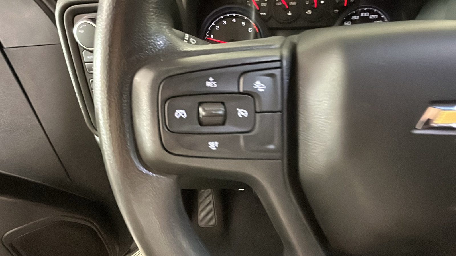 Used 2024 Chevrolet Silverado 1500 Custom AWD/4WD image 18