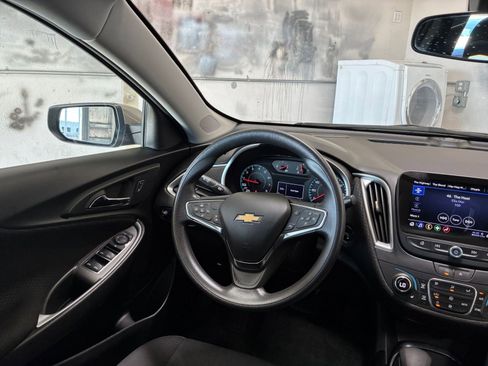 Used 2024 Chevrolet Malibu LT image 35